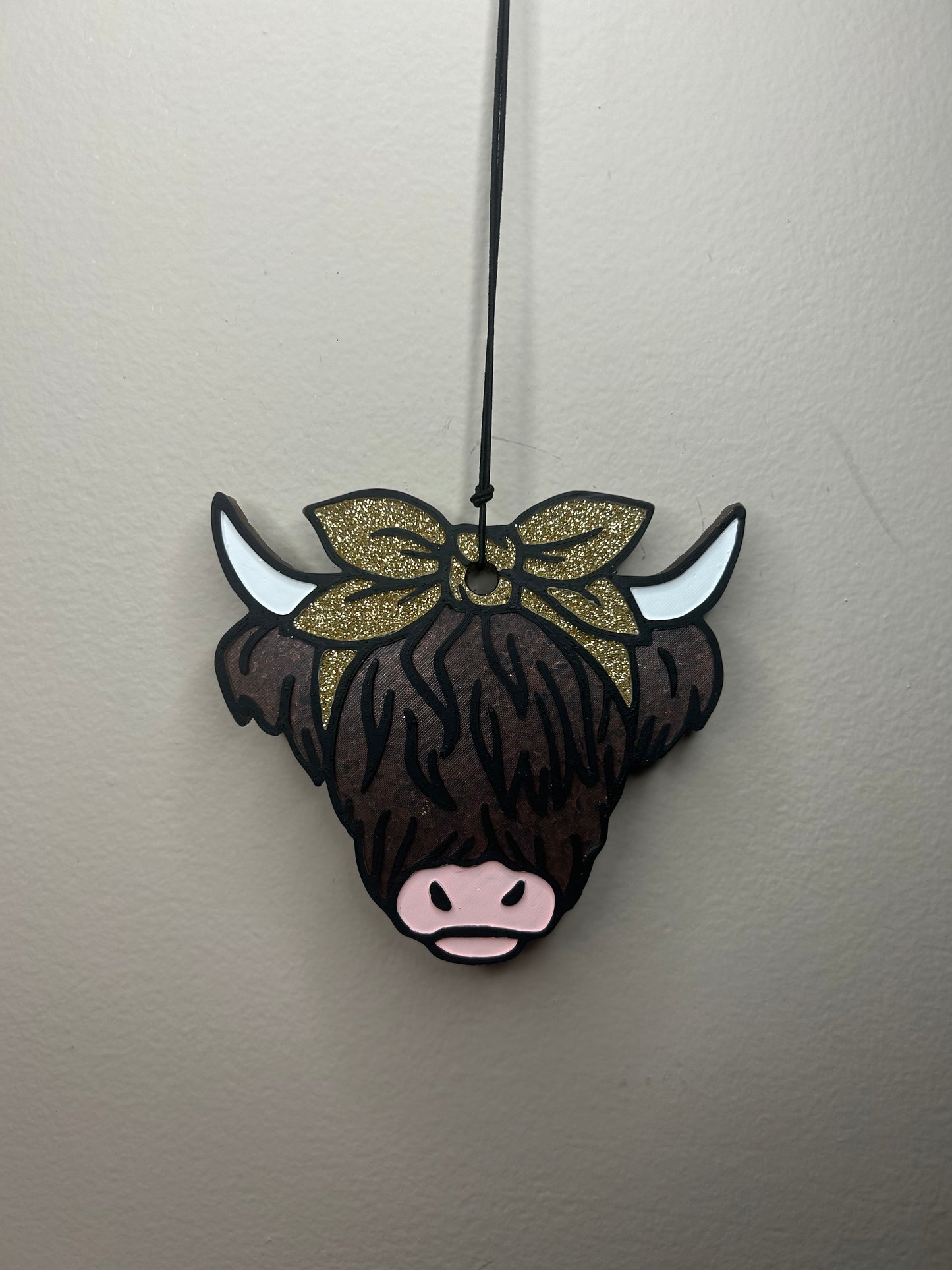 Highland Cow with bow Freshie